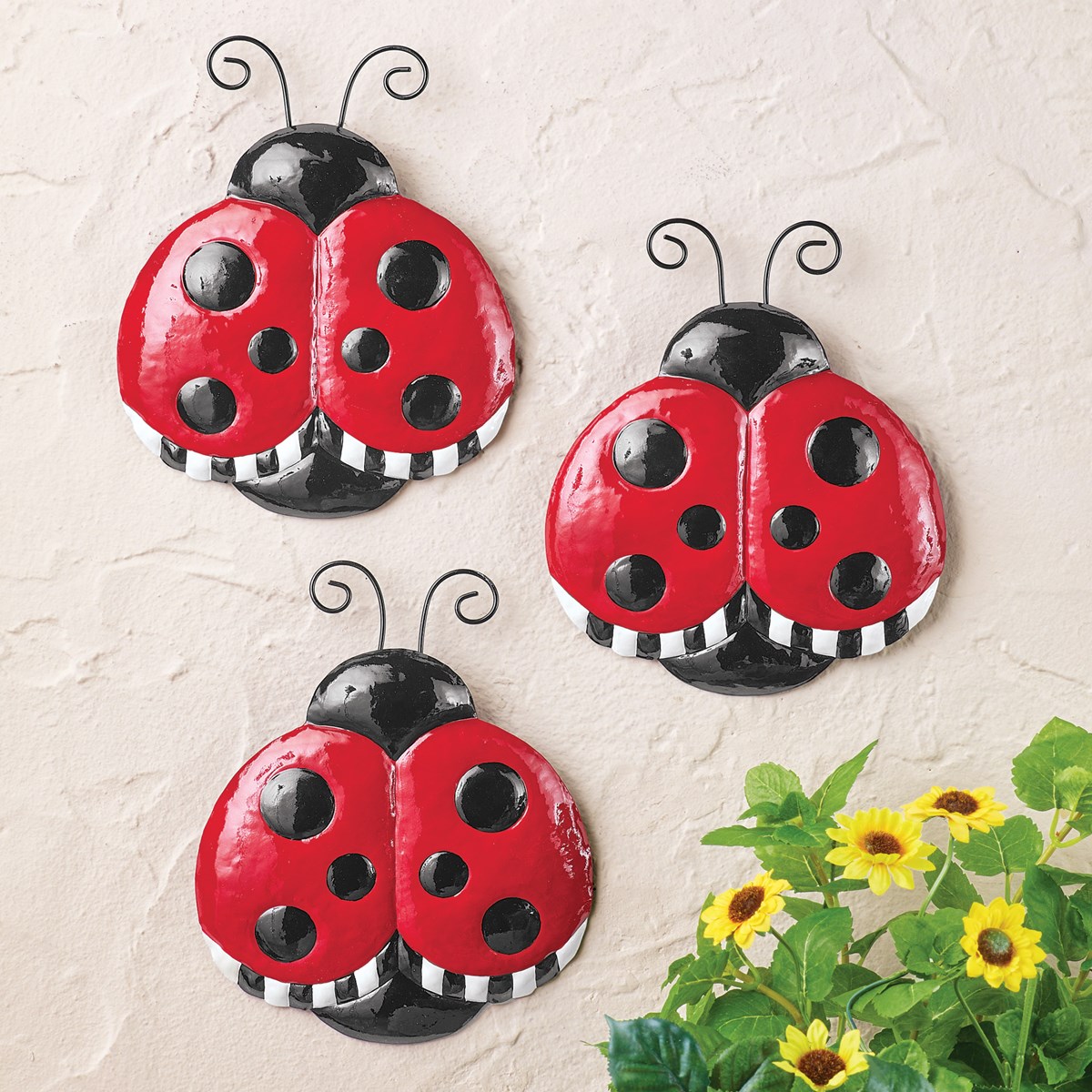 Cute Ladybug Wall Decor Set of 3 Collections Etc.