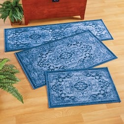 Full//Queen Seasonal D/écor Blue Collections Etc Cottage Escape Blue Stripes and Floral Patchwork Quilt with Scalloped Edges