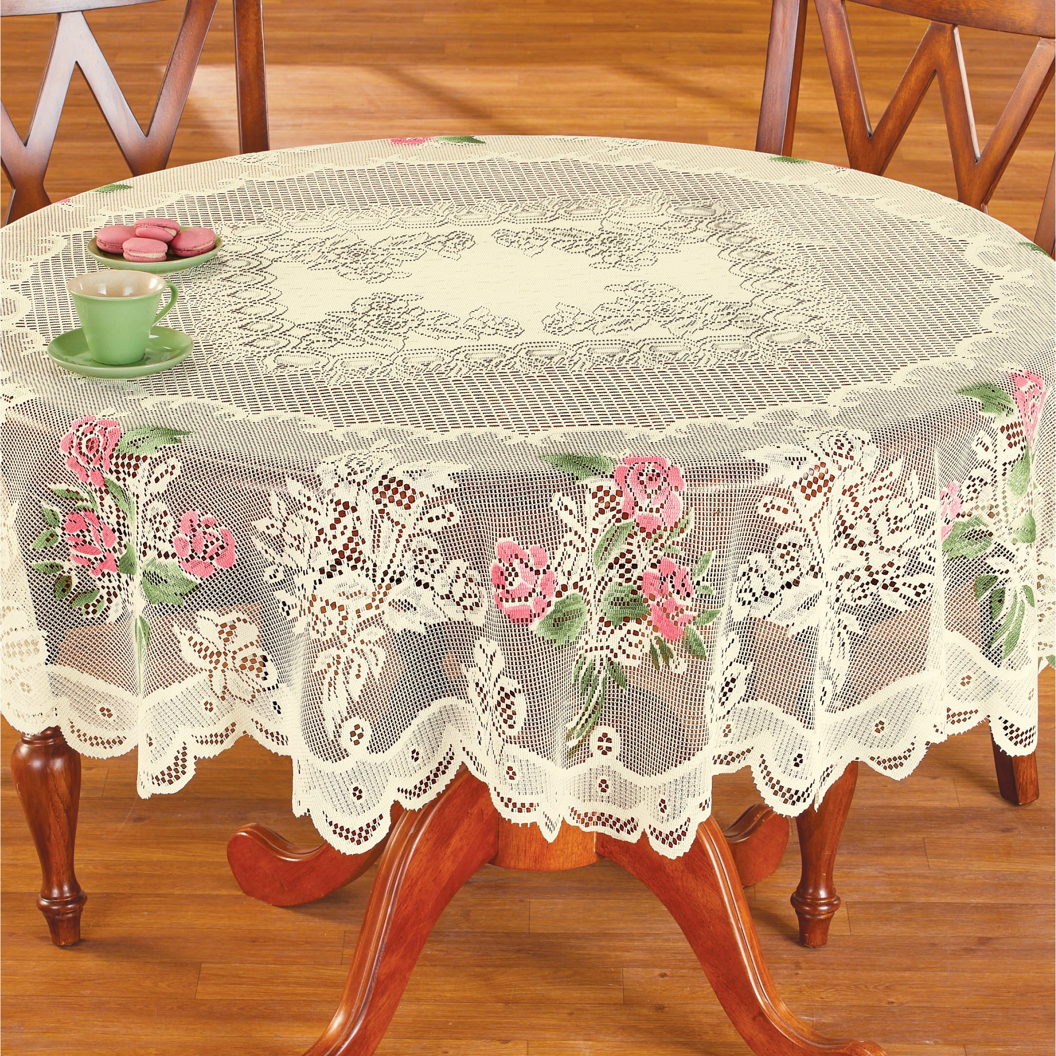 Elegant Floral Lace Tablecloth - Picture 5 of 7