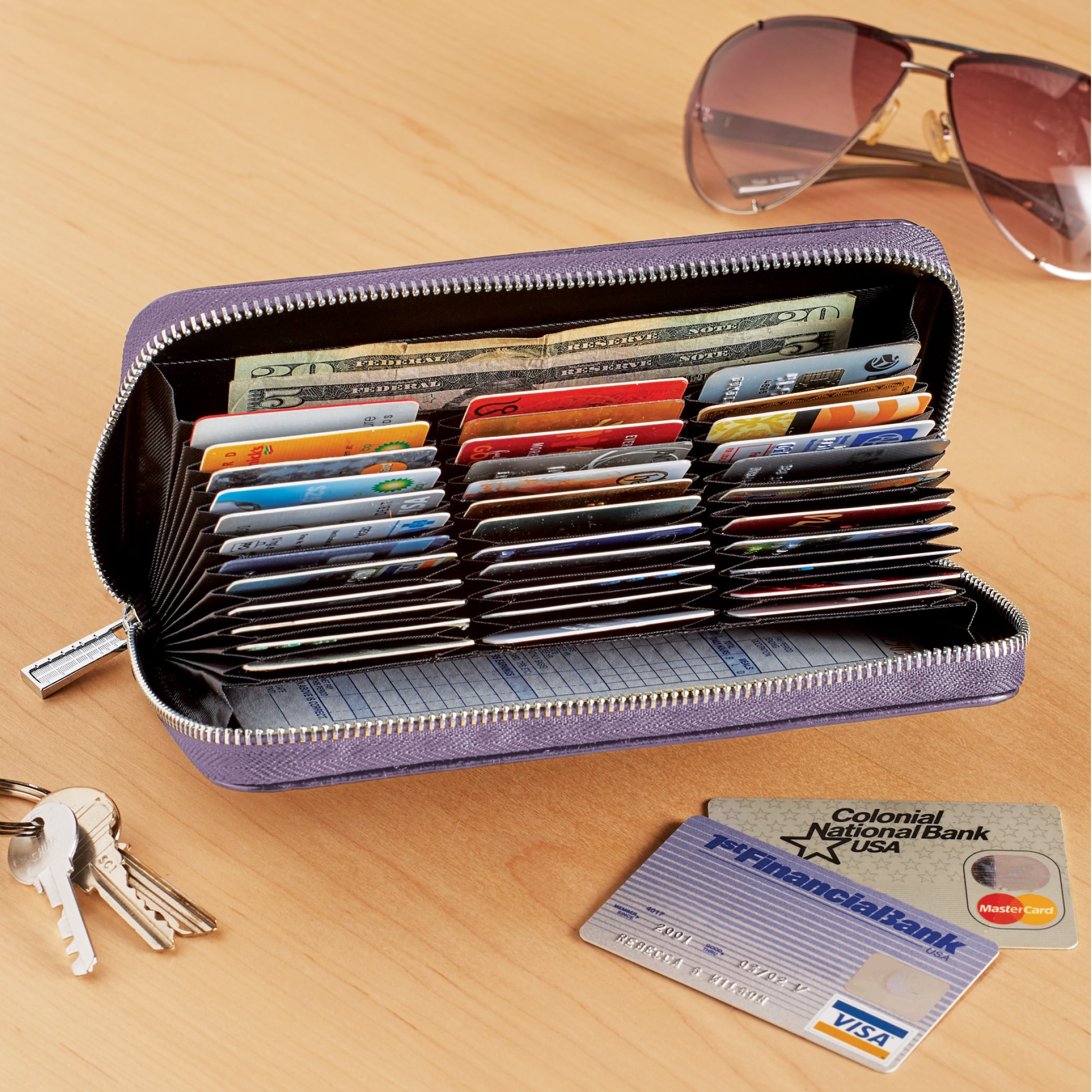 Slim RFID-Blocking Technology Leather Wallet with 36 Slots and Zippered Closure - Imagen 14 de 18