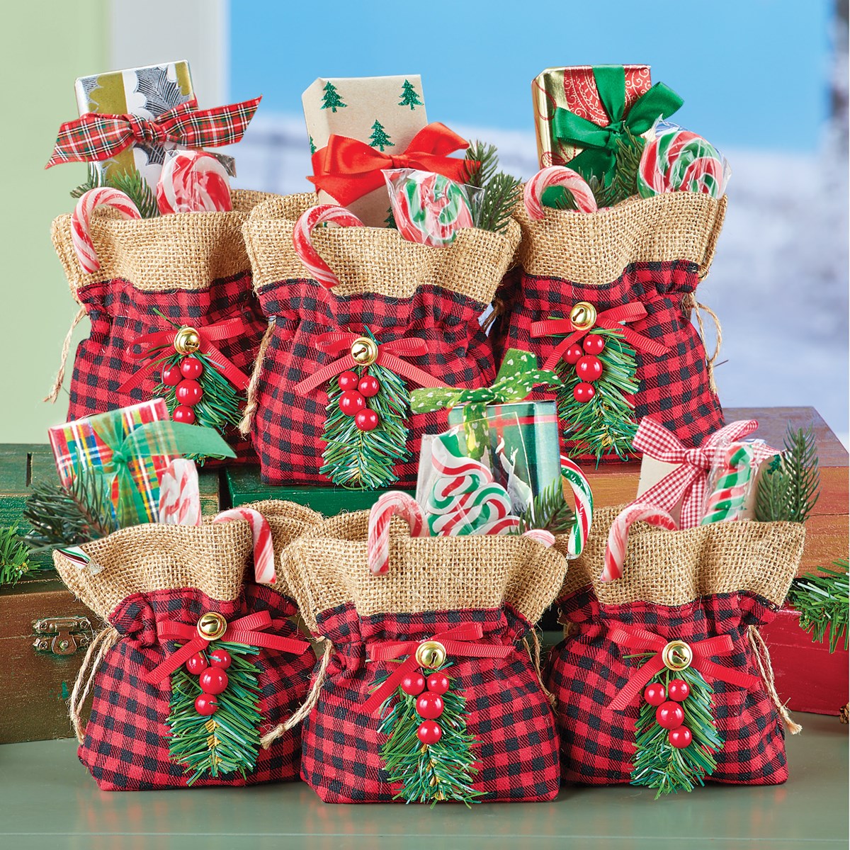Buffalo Plaid and Burlap Gift Bags - Set of 6 | Collections Etc.