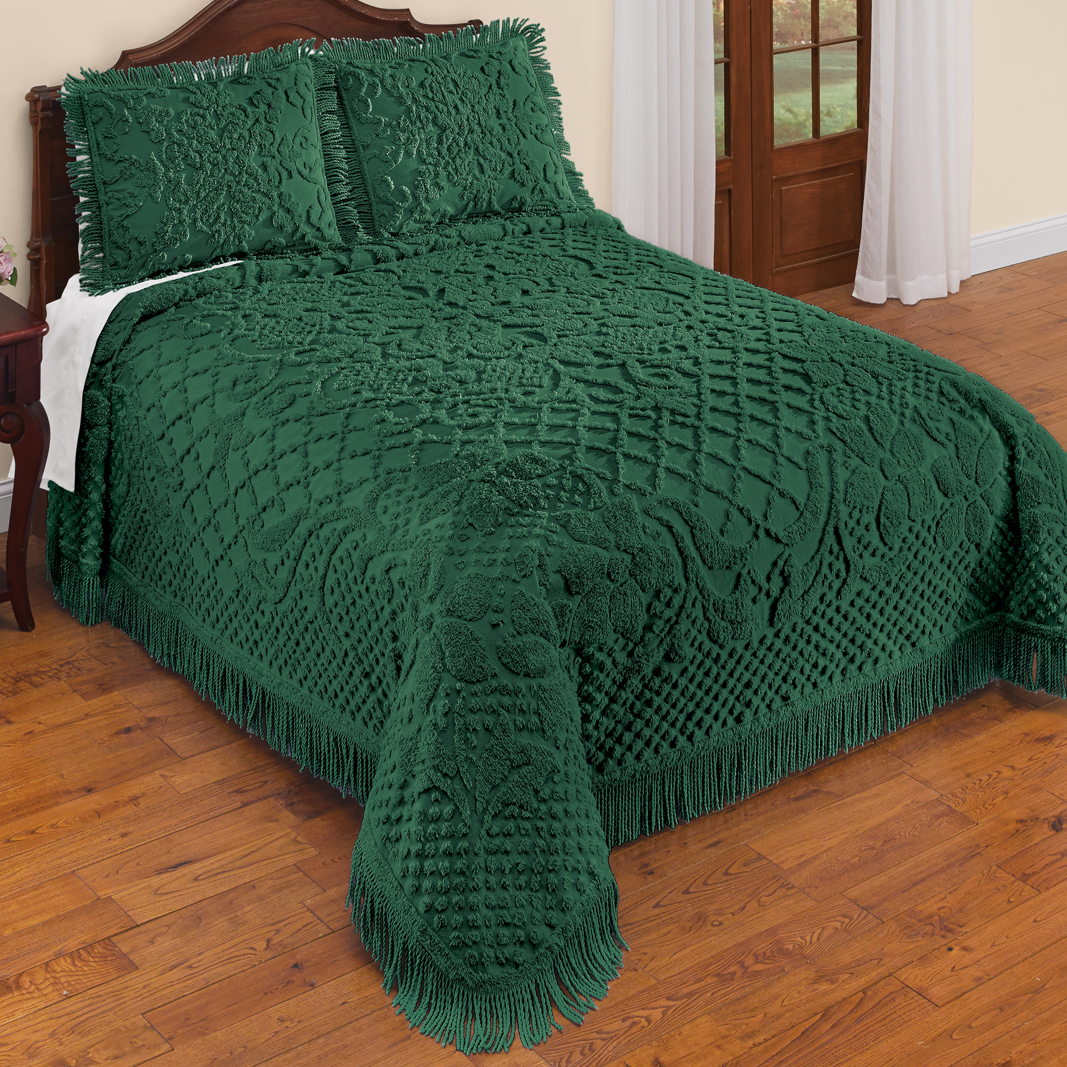 Soft & Luxurious Diamond Pattern Bella Chenille Bedspread - Picture 6 of 16