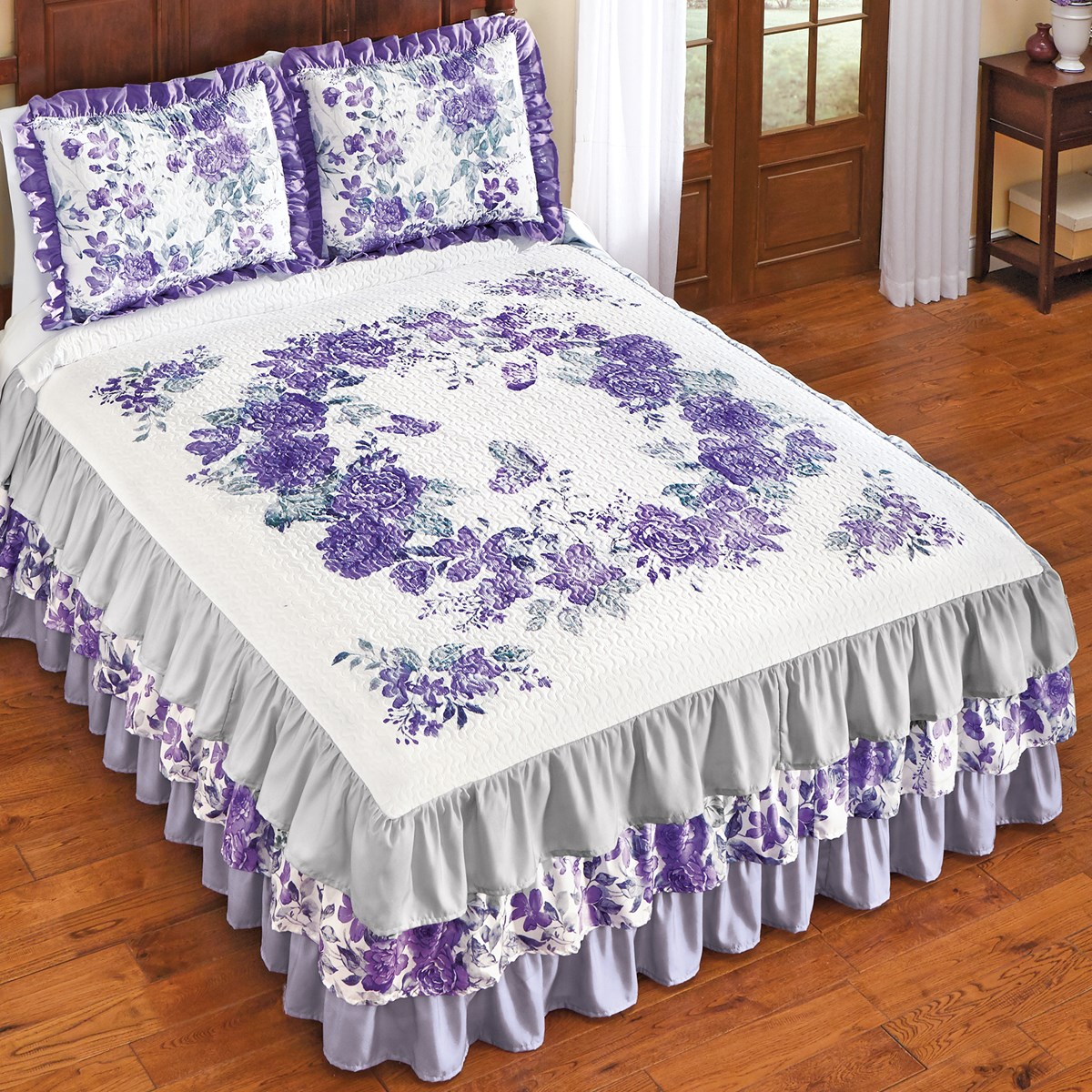 Flower & Butterfly Wreath Birmingham Lilac Bedspread Collections Etc.