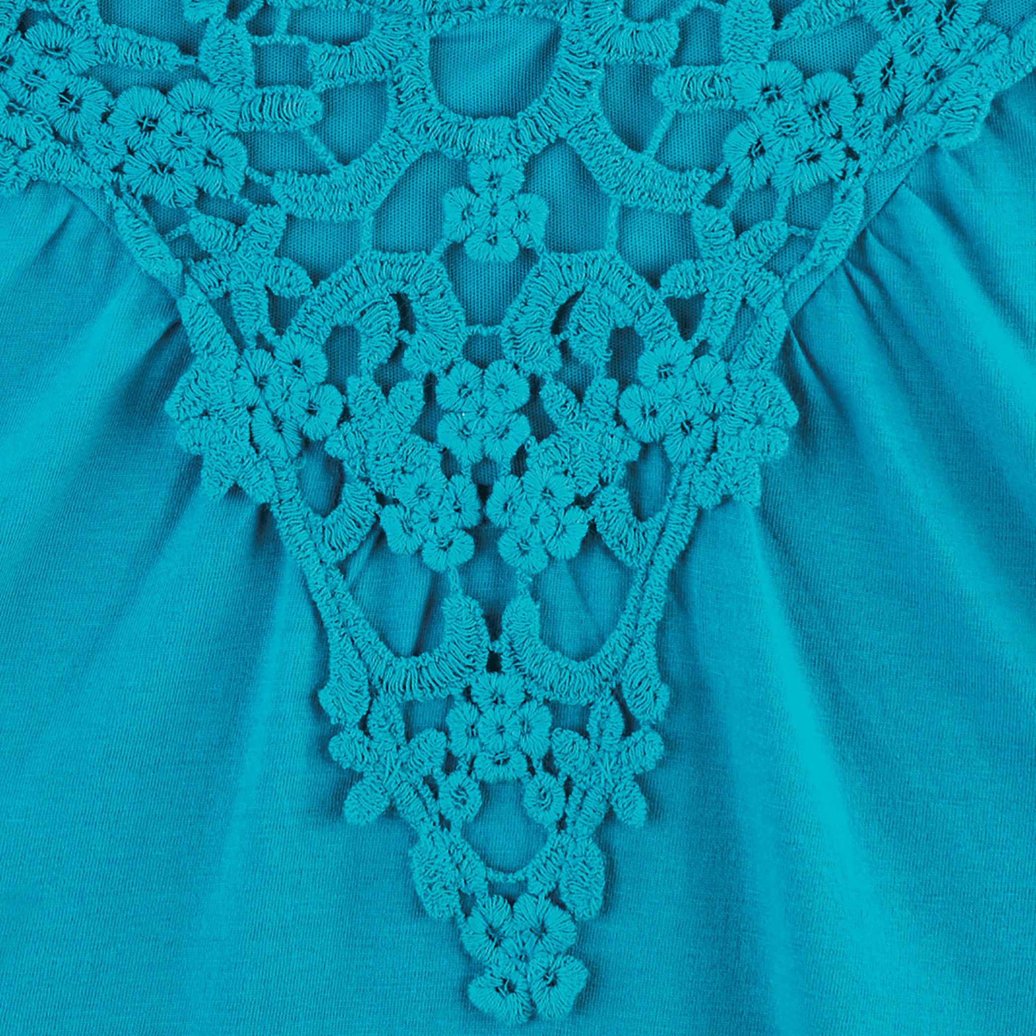 Beautiful Lace Trim Sleeveless Tank Top with Wide Shoulder Straps - Imagen 9 de 13