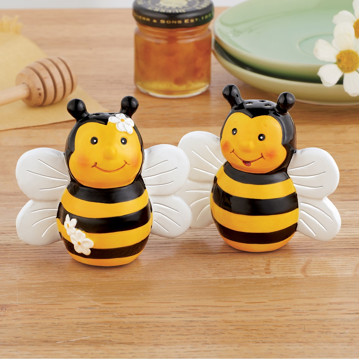 HandPainted Adorable Bee Salt and Pepper Shakers Collections Etc.