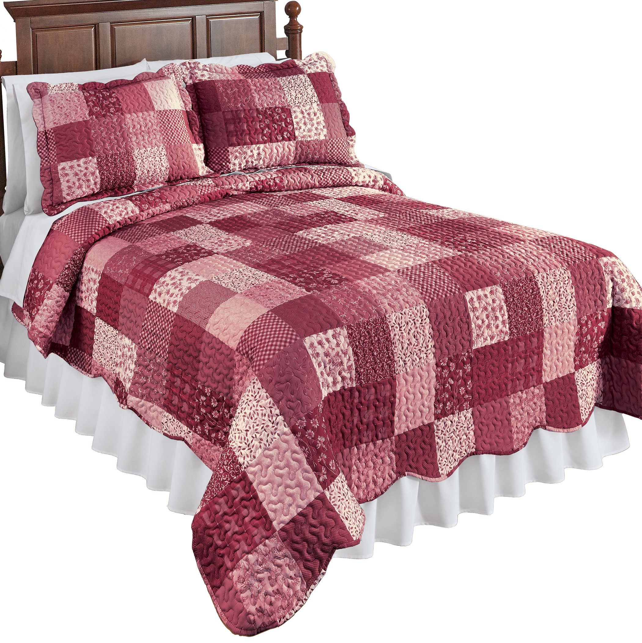 Classic Floral Patchwork Scalloped Edge Quilt - Picture 3 of 10