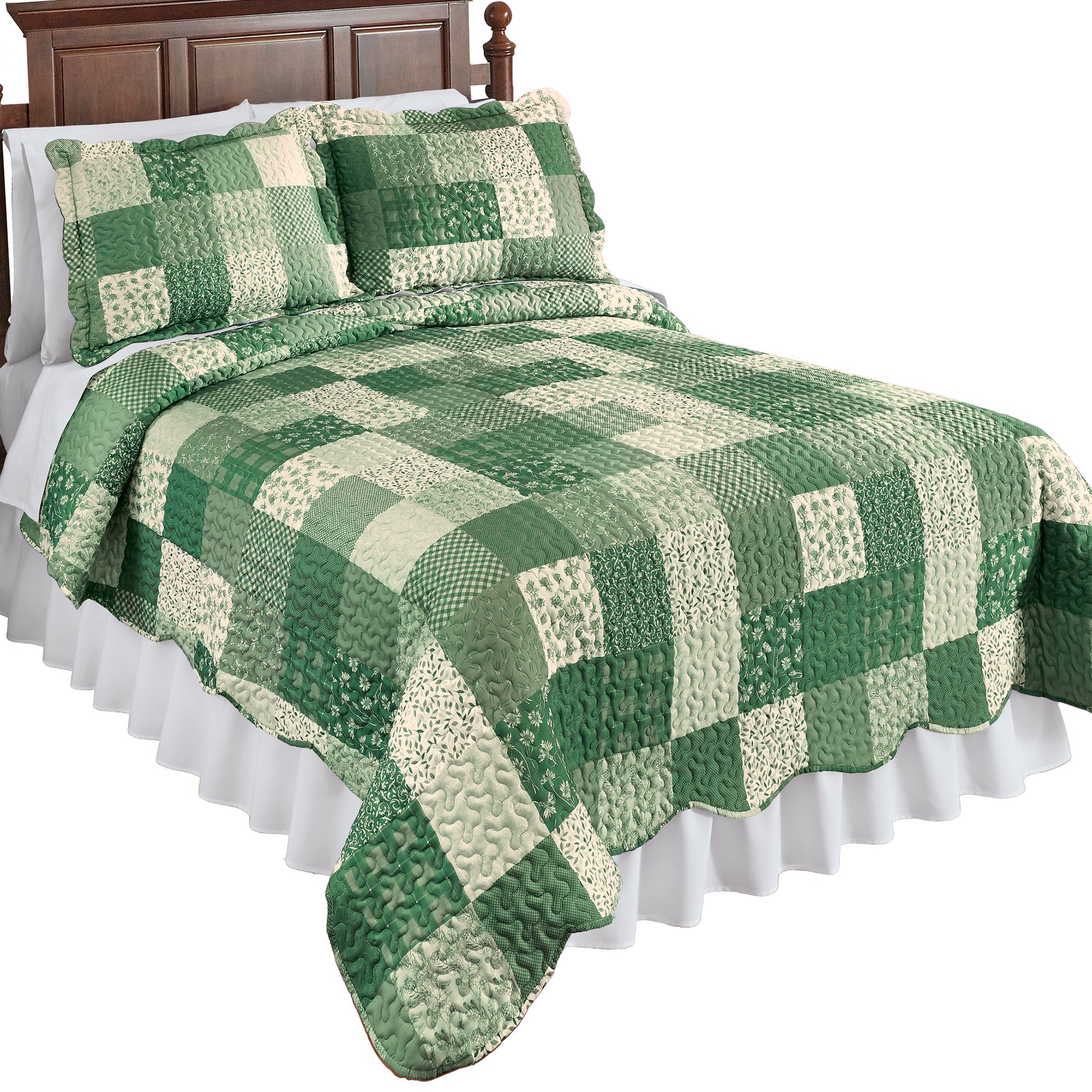 Classic Floral Patchwork Scalloped Edge Quilt - Picture 9 of 10