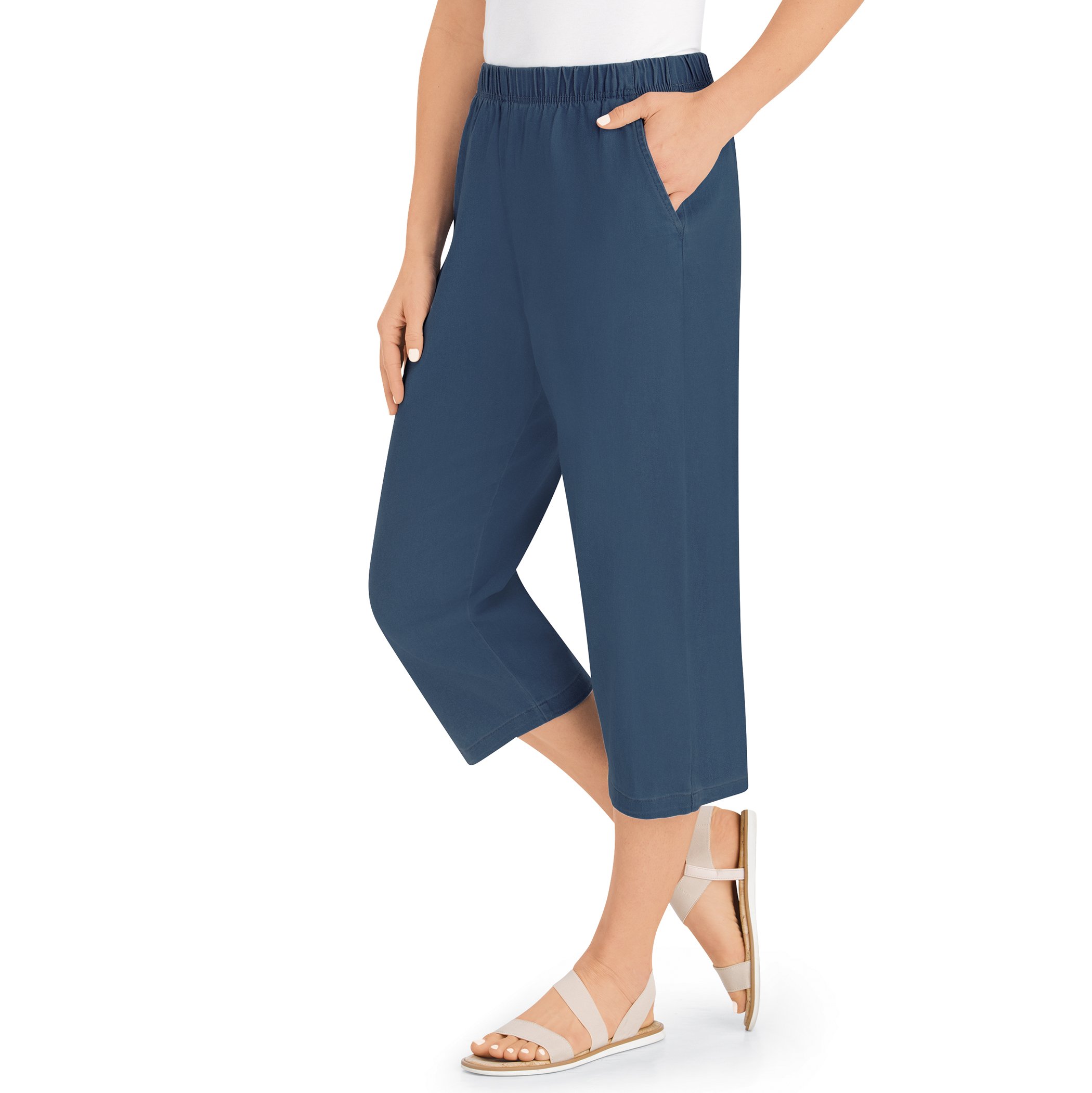 Pull-On Pocketed Elasticized Waist Denim Capris - Picture 4 of 5