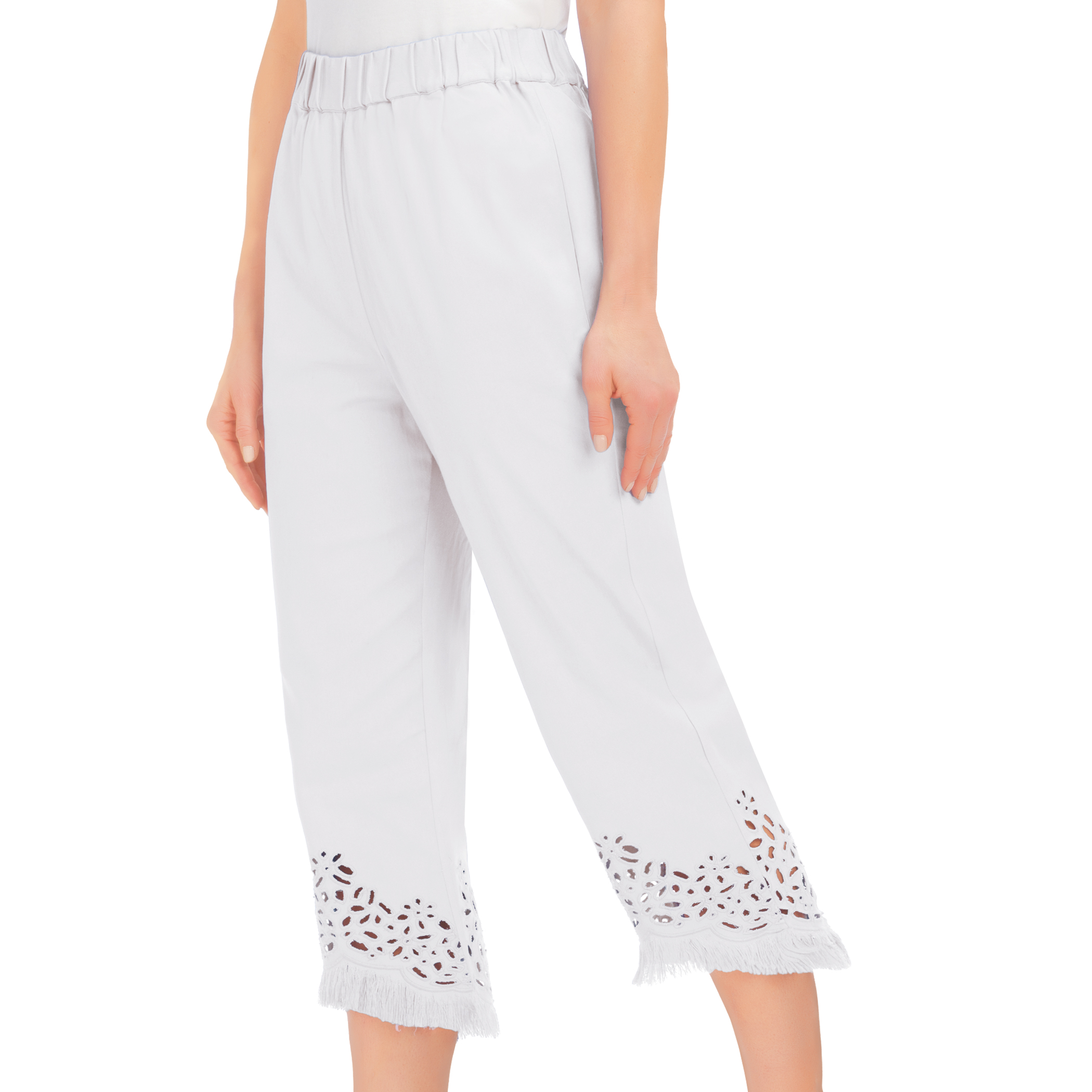 Stylish Eyelet & Frayed Hem Elasticized Waist Capris Medium White