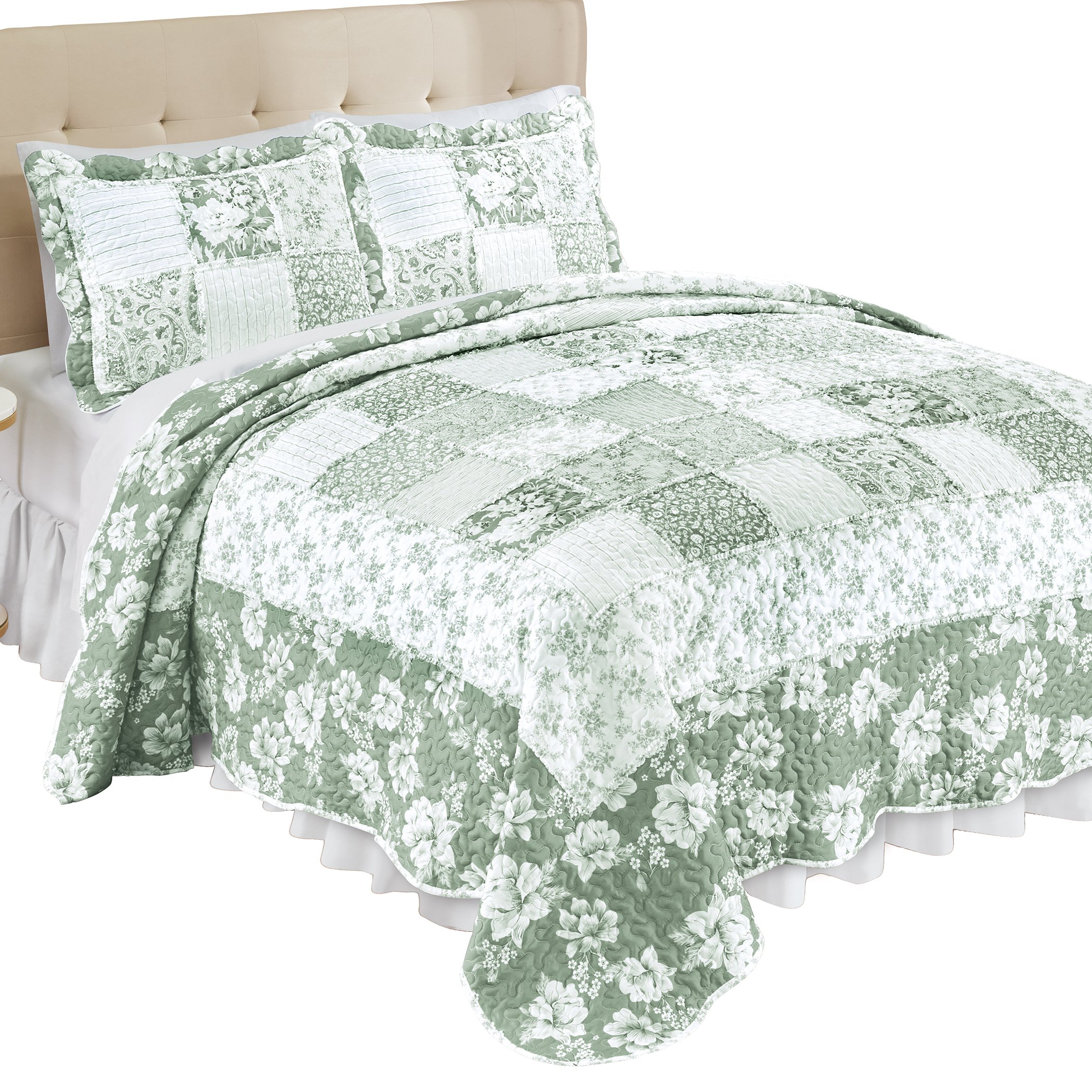 Eden Floral Patchwork Scalloped Edge Quilt - Picture 7 of 8