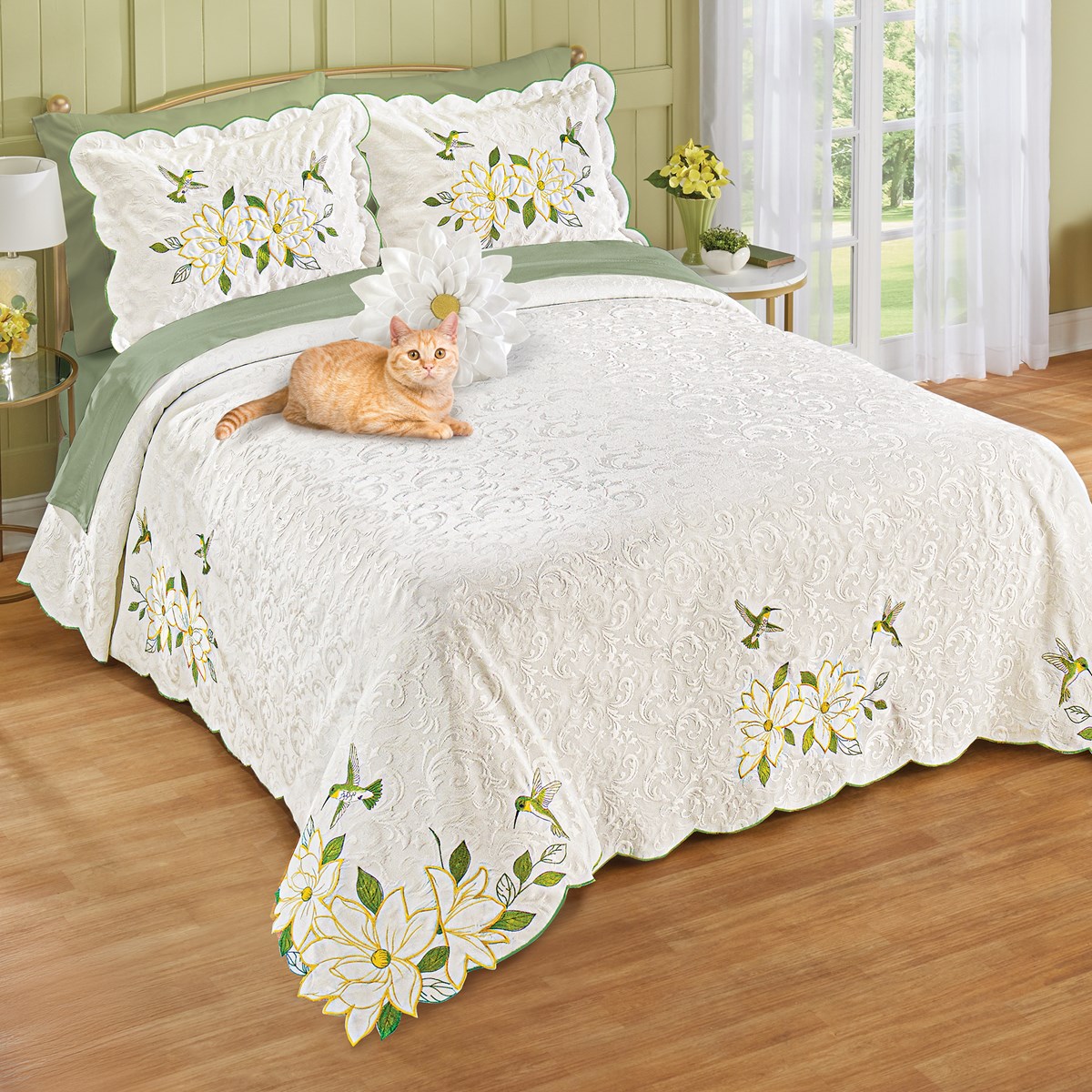 Collections Etc Floral Embroidered Scalloped Edge Quilted Bedspread Full Gender Neutral Light Blue