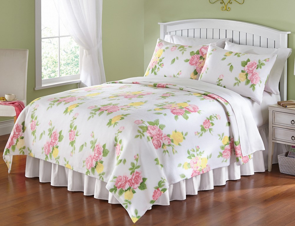 Spring Blooming Rose Fleece Coverlet Collections Etc.